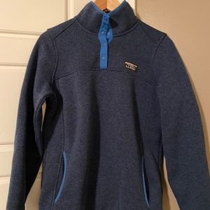 L.L Bean Pullover Size Small